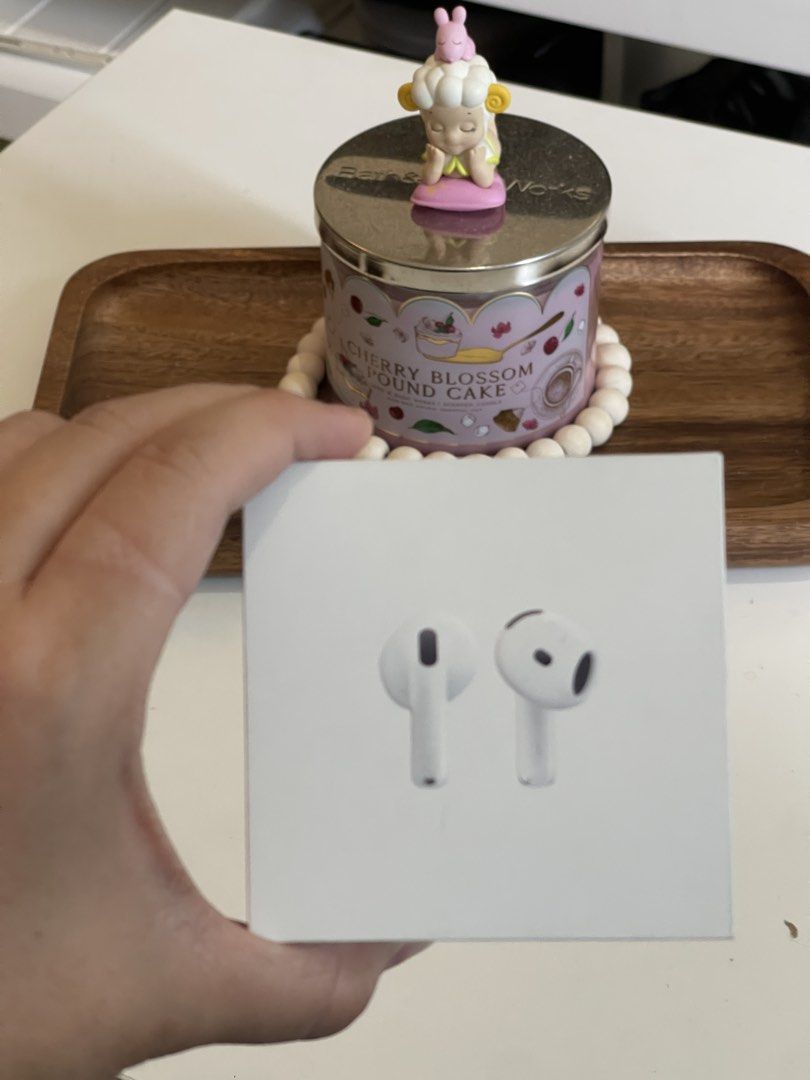 Apple AirPods 4th Gen (Category: Earphones) located in Manila. Submitted by declutterwnikki (Listing ID 1428991234, Image 2). Description: 🎧 Apple AirPods 4th Gen (2024) – BRAND NEW SEALED 🎧 ✨ 100% Authentic Apple ✨ Sealed box / never opened ✨ Brand new condition ✨ With receipt (proof of purchase) ✨ Bought March 21, 2026 💸 Price: 6200 (SRP is 8490) 🔊 Features: • Crisp, high-quality sound • Seamless Apple ecosystem pairing • Comfortable all-da