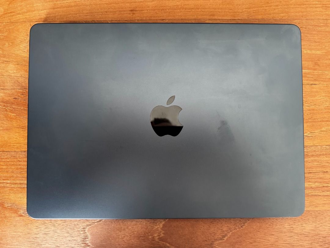 Apple MacBook Air 13-inch M3 (2024)