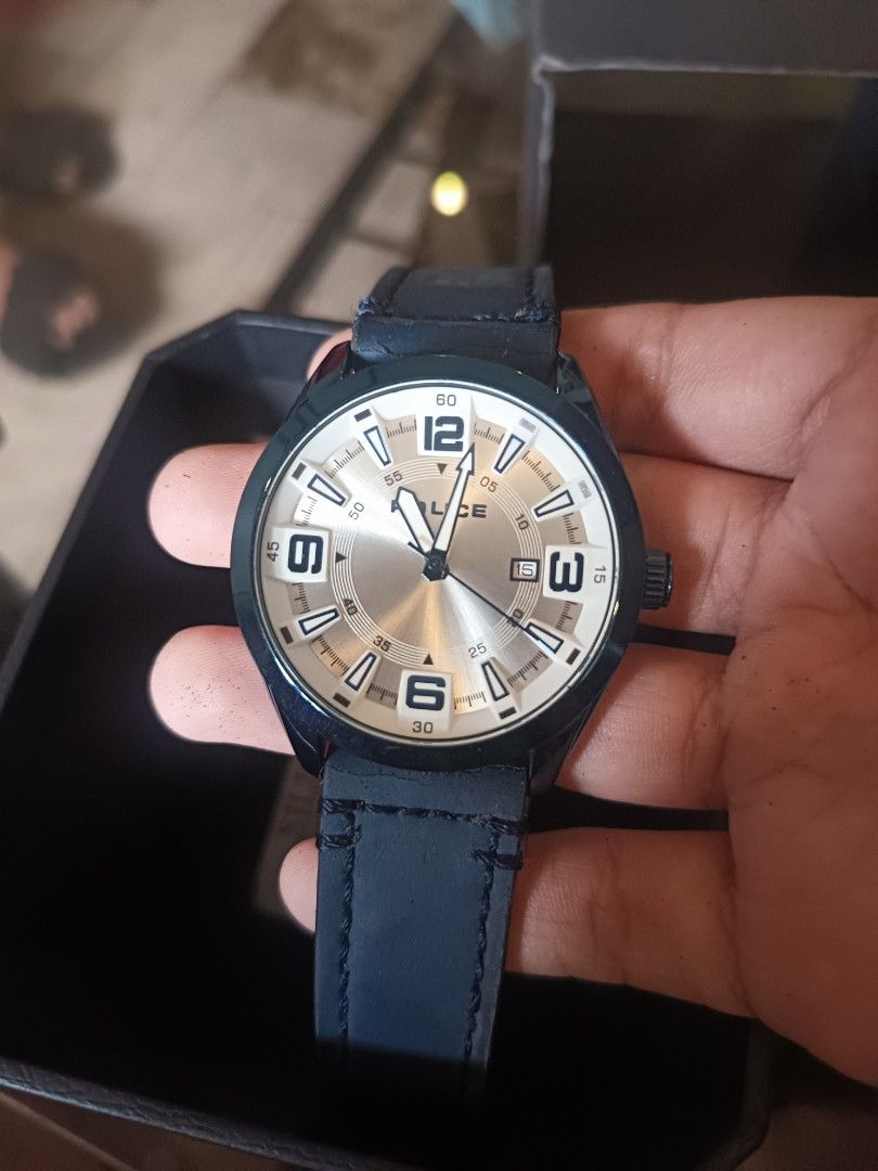 Authentic Police Watch with Blue Leather Strap (Category: Luxury Watches) located in Caloocan City. Submitted by ganbarubi (Listing ID 1429030908, Image 3). Description: - Authentic watch with warranty booklet and instruction manual - Comes with box - Original price: 5k - Needs battery replacement❗ - Leather trap is worn out❗(see last pic) and has a strong leather smell due to being kept in a cabinet for a long period of time - Sold as is, bawal 
