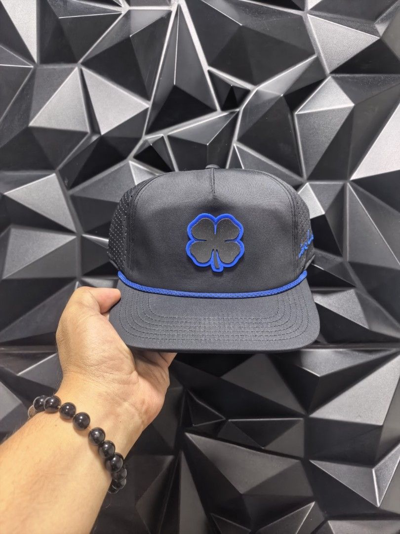 Black Clover Golf Cap (Category: Caps & Hats) located in Bacoor. Submitted by secretsup (Listing ID 1428991406, Image 1). Description: Black Clover Golf Cap X LIVE LUCKY SIZE : OSFA 650 PLUS SF .