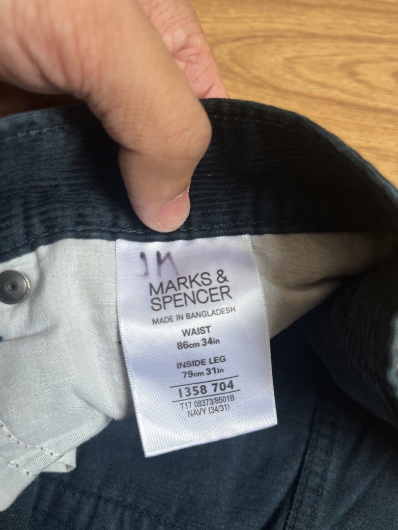 Blue Harbour Marks & Spencer Corduroy Pants (Category: Trousers) located in Cavite. Submitted by majaco (Listing ID 1429019833, Image 3). Description: Marks & Spencer Corduroy Pants - Still in great condition. Kept away for a while in the storage. Decluterring now for extra income. No problems whatsover of the pants. Just needs a little wash.