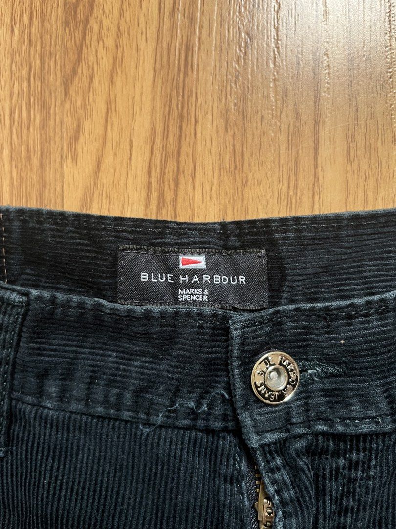 Blue Harbour Marks & Spencer Corduroy Pants (Category: Trousers) located in Cavite. Submitted by majaco (Listing ID 1429019833, Image 2). Description: Marks & Spencer Corduroy Pants - Still in great condition. Kept away for a while in the storage. Decluterring now for extra income. No problems whatsover of the pants. Just needs a little wash.