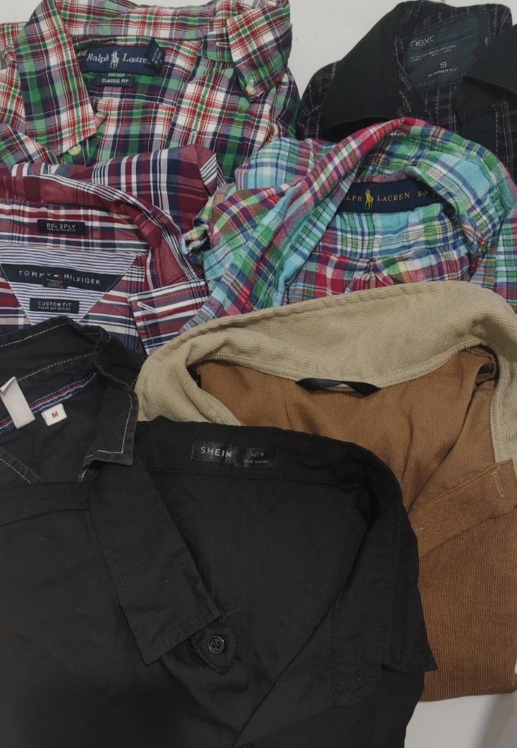 Bundle Men's Formal Clothes (Category: Tshirts & Polo Shirts ) located in Caloocan City. Submitted by simplyliving_31 (Listing ID 1429057454, Image 1). Description: •Personal preloved men's clothes •Black short sleeve best fit to large size, but med on tag •Black long sleeve ( Medium on tag) •Plaid design top (Small to Med).