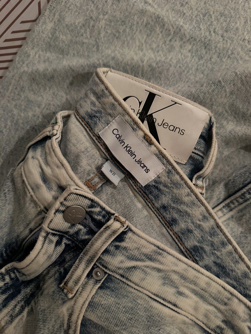 Calvin Klein Jeans W31 (Category: Jeans) located in Santa Rosa. Submitted by dfinds (Listing ID 1429136147, Image 1). Description: WAIST 31 STORE PRICE IS ₱12,250.