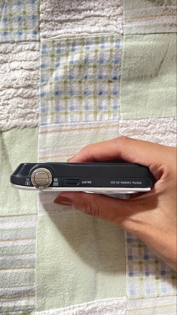 Casio Exilim EX-Z33 (FOR PARTS) (Category: Cameras) located in San Fernando. Submitted by papasifakis (Listing ID 1429079198, Image 2). Description: with issues. https://drive.google.com/drive/folders/1nKeecHU09xaCkvn3X_mgt0RE2tCXHtMF.