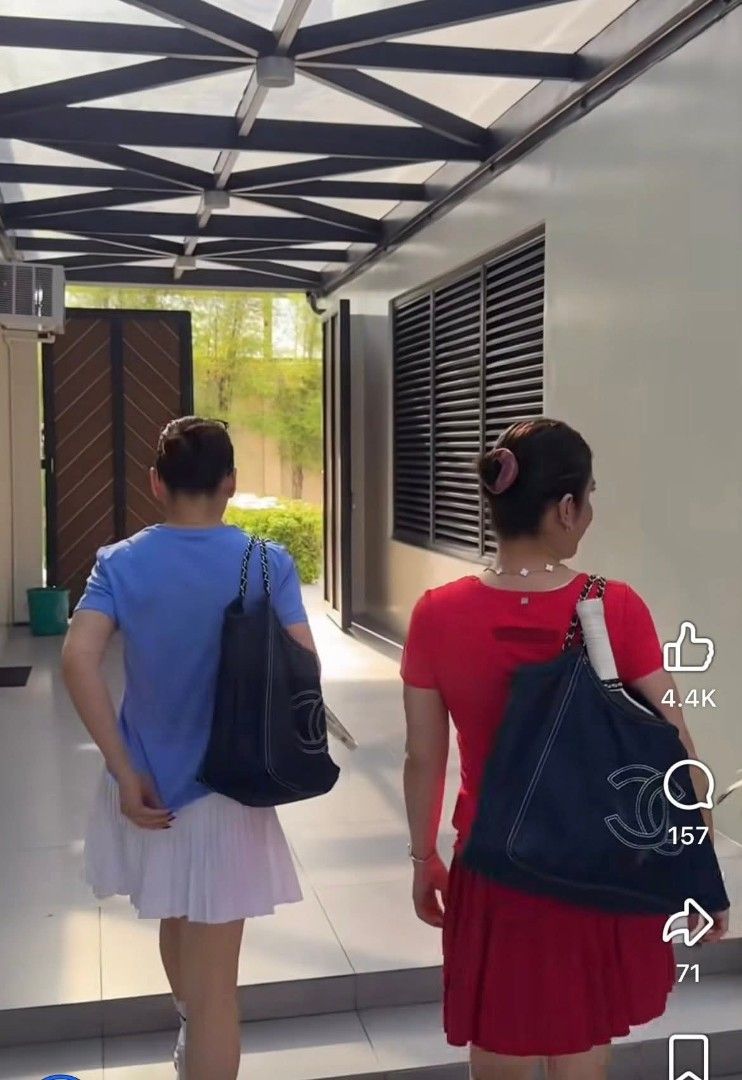 Chanel Denim Travel Bag (Category: Luxury Bags & Wallets) located in Marikina City. Submitted by eudaimoniastudio (Listing ID 1429120544, Image 2). Description: Ganda nito in actual, daming malalagay. Price range usually is 2,650 up to 10k. 🫣.
