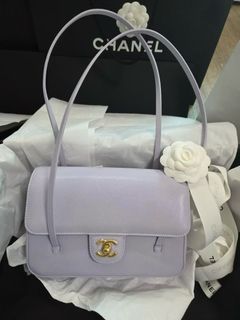 (Category: ) located in . Submitted by chicluxury (Listing ID 1428989830, Image 1). Description: .