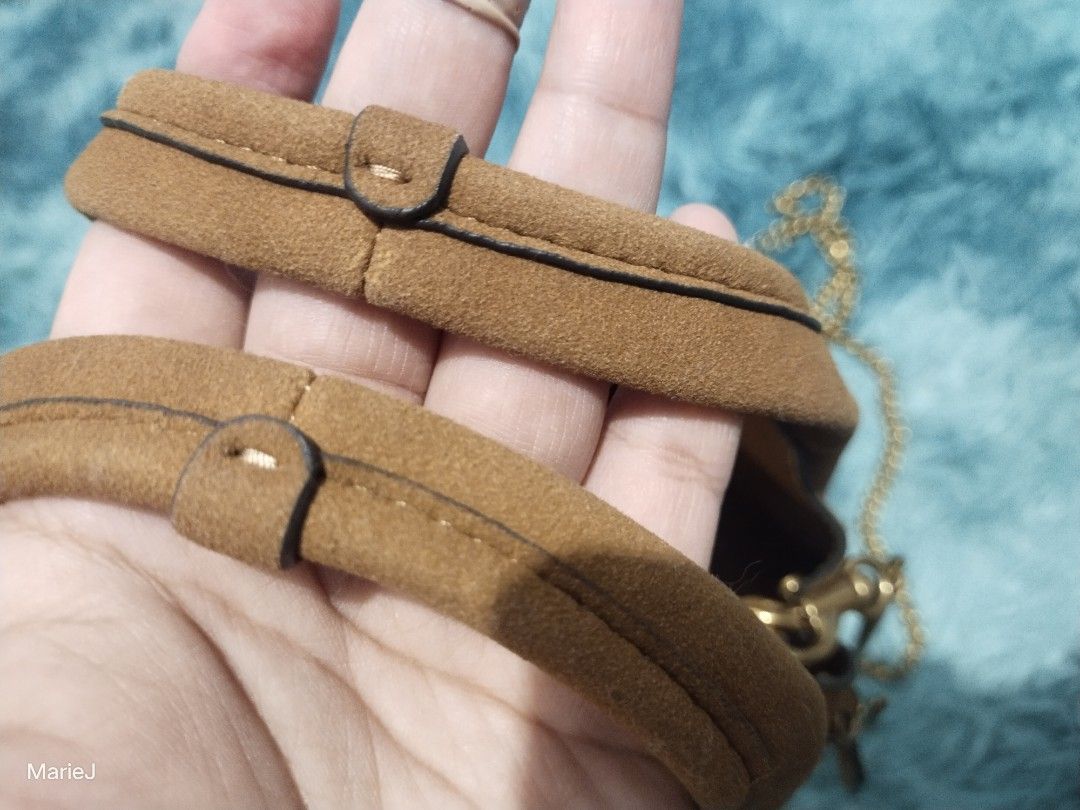 Coach Lana 19 (Category: Luxury Bags & Wallets) located in Manila. Submitted by inamarie.j104 (Listing ID 1429068698, Image 2). Description: Brown Suede Handbag with Chain Strap dustbag paperbag.