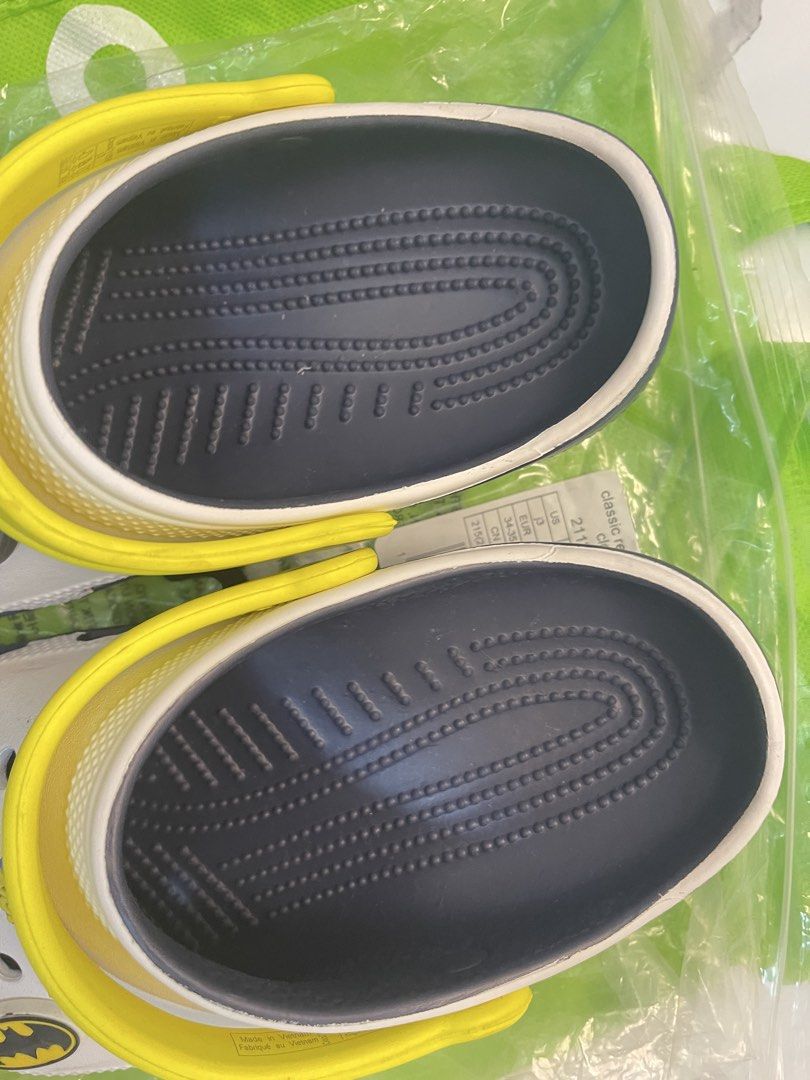 Crocs Kids' Classic Retro Sport Clogs (Category: Babies & Kids Fashion) located in San Fernando. Submitted by eminem2902 (Listing ID 1429119366, Image 3). Description: used once, for a few minutes condition 9.9999/10 size US 3Y jibbitz not included auto pass sa tawad .