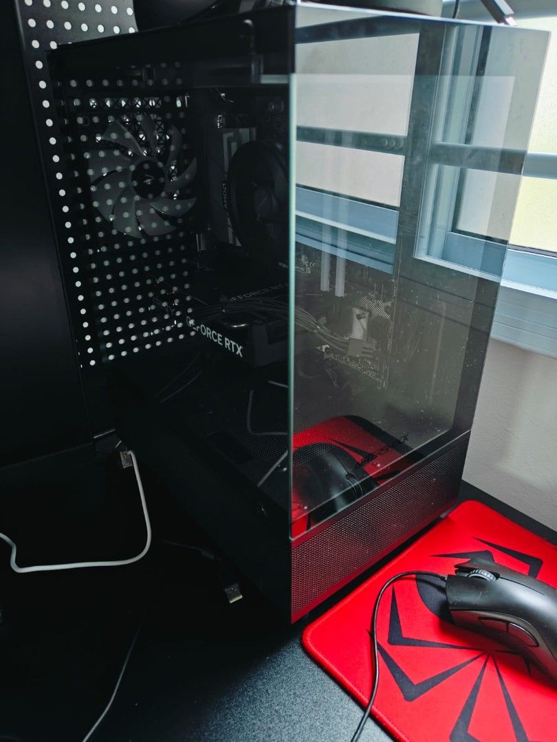 Custom Gaming PC with RTX Graphics Card413244869555015680