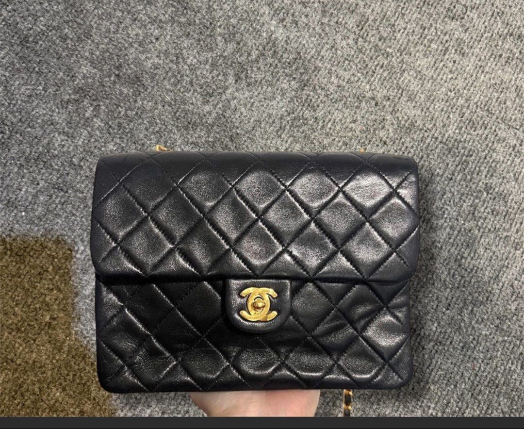CHANEL Vintage Mini Matellase flap (20 cm) (Category: Luxury Bags & Wallets) located in Cebu City. Submitted by vedazzle (Listing ID 1429118096, Image 1). Description: ⚠️ WARNING / AWARENESS POST ⚠️ (This is NOT an item for sale) Too good to be true? It probably is. I trusted this new seller (22 days as to date) here on Carousell and paid for this CHANEL item, but unfortunately, the transaction did not go as expected. After payment was made, I di