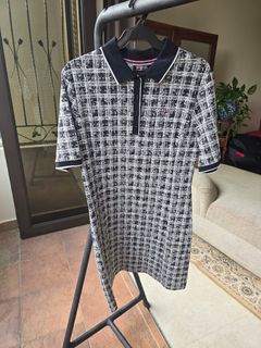 (Category: ) located in . Submitted by secondstorywardrobe (Listing ID 1428991259, Image 1). Description: .