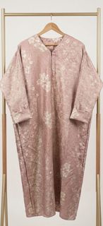 (Category: ) located in . Submitted by simplyfatinpreloved (Listing ID 1429029921, Image 1). Description: .