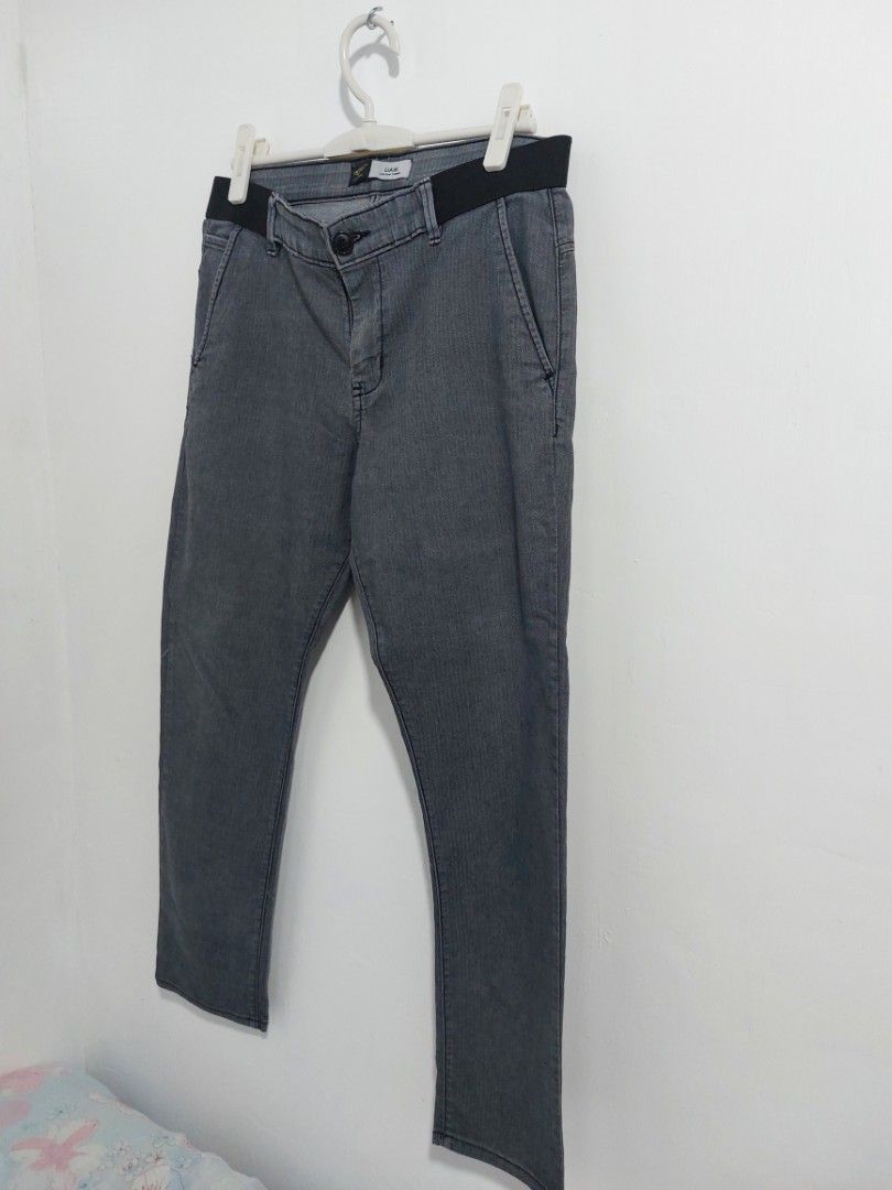 Freego pants Jeans - Size 32 (Category: Jeans) located in Pasig City. Submitted by dolhh (Listing ID 1429151570, Image 2). Description: Straight cut locarion: Pasig area rfs: decluttering.