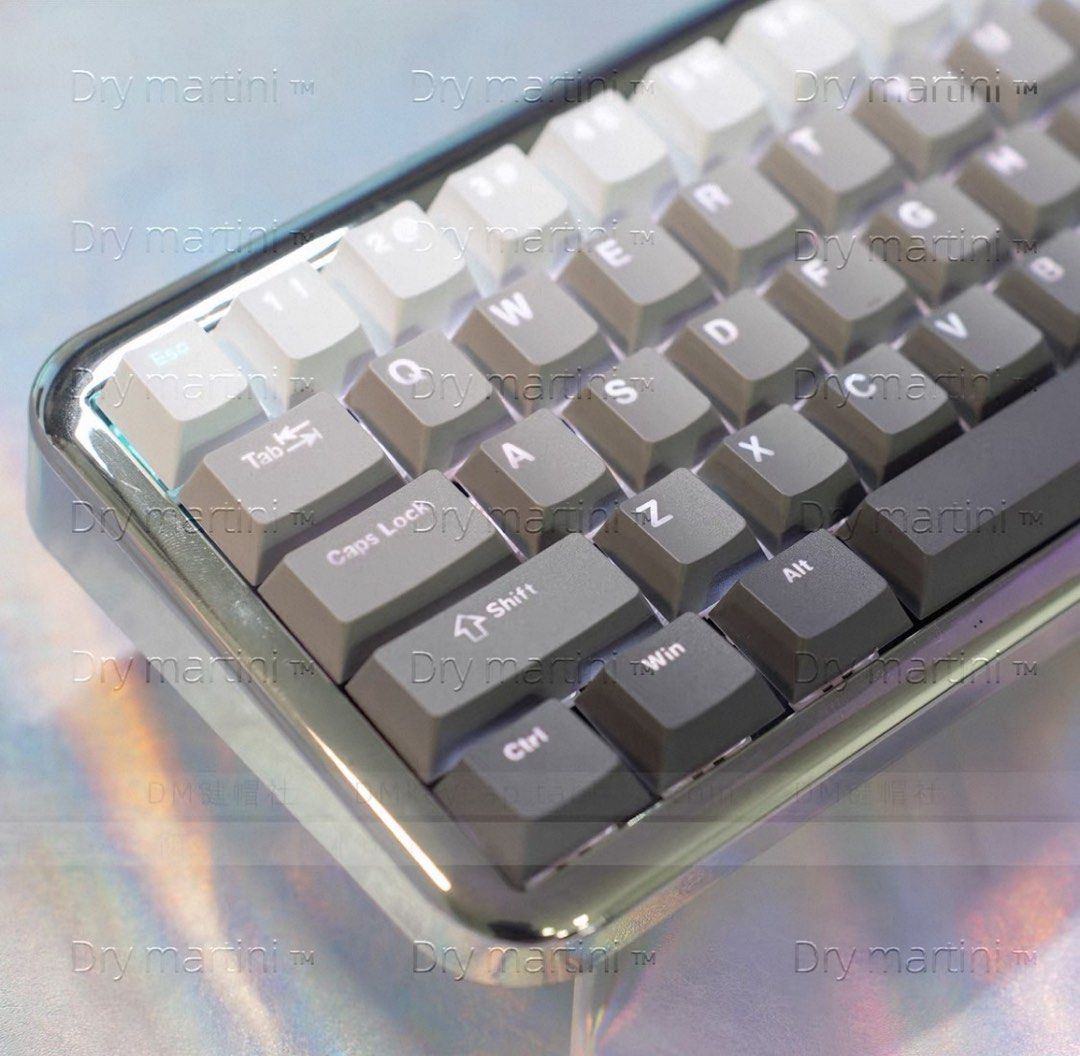 Gradient Grey PBT Keycaps Shine Through