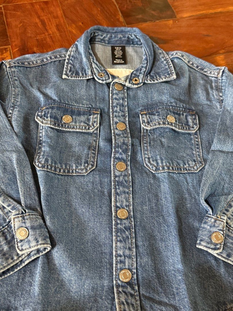 H&M DENIM CARDIGAN 4-5Y (Category: Babies & Kids Fashion) located in Taguig. Submitted by nicepreloveditems (Listing ID 1429020516, Image 2). Description: .