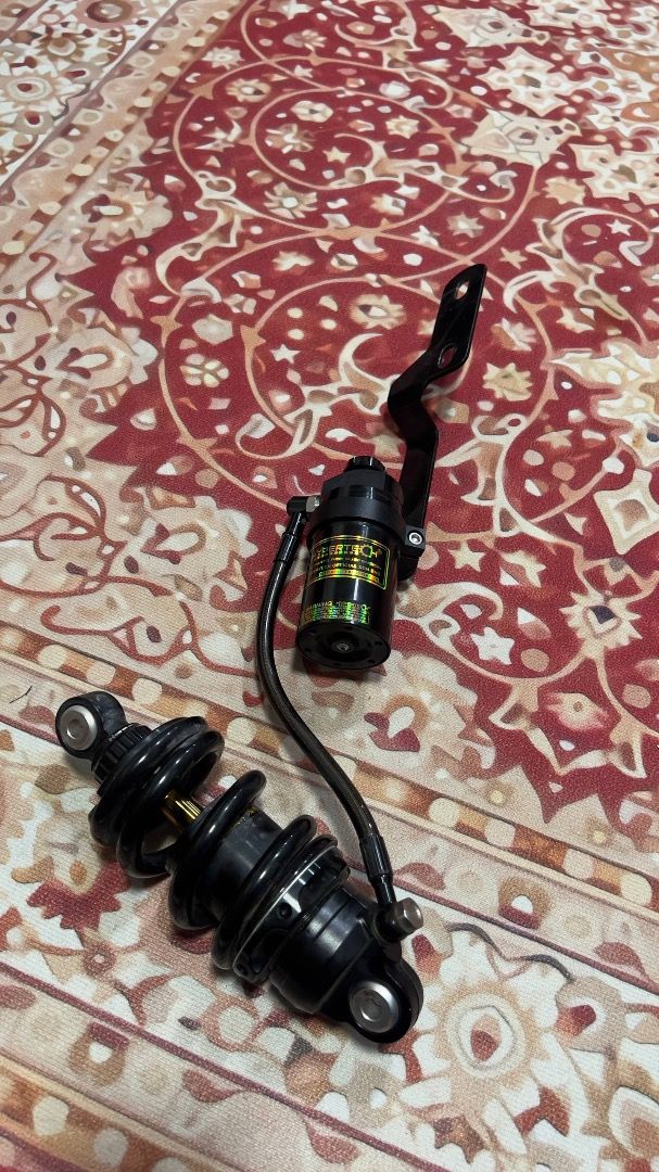 Hypertech Monoshock (Category: Motorcycle Accessories) located in Singapore. Submitted by chikobalaka1000 (Listing ID 1429052908, Image 1). Description: 200mm comes with the compression bottle and bracket will clean off wtv i can before passing to u.