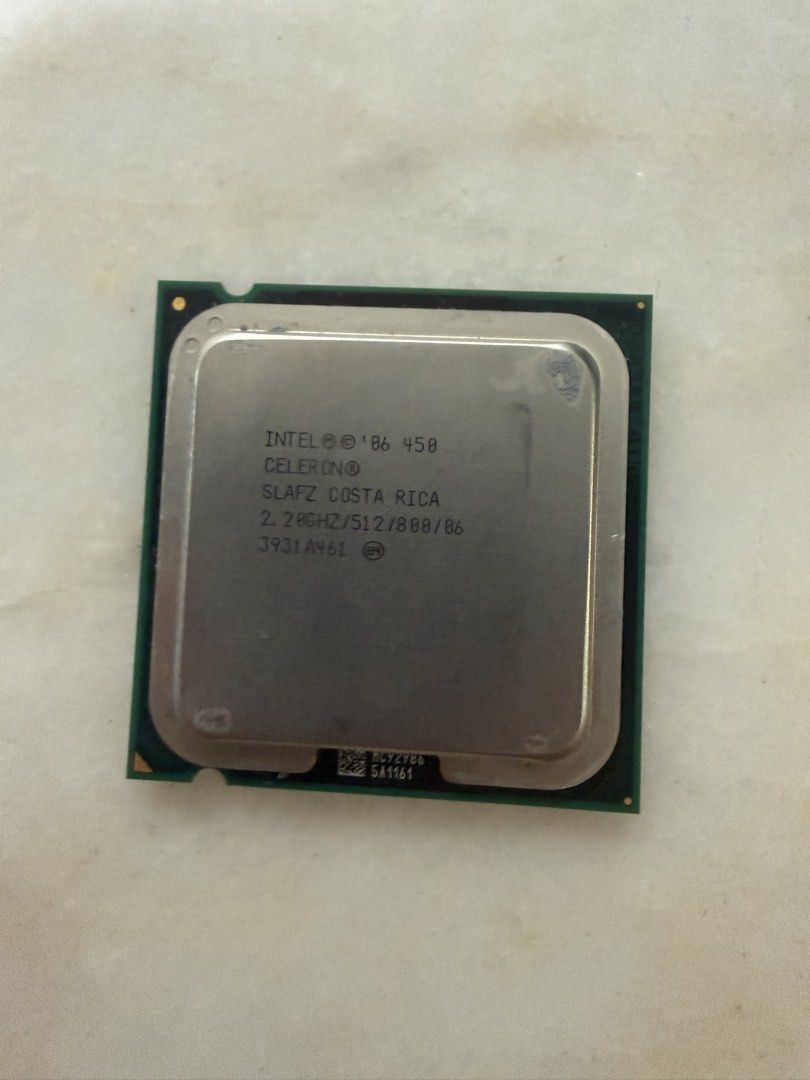 Intel Celeron 450 cpu (Category: Computer Parts) located in Singapore. Submitted by erkang220731472 (Listing ID 1429123321, Image 1). Description: - 2.2 GHz, 512 KB L2 Cache, FSB 800 MHz, Socket 775 - includes HP 644724-001 Fan cooler.