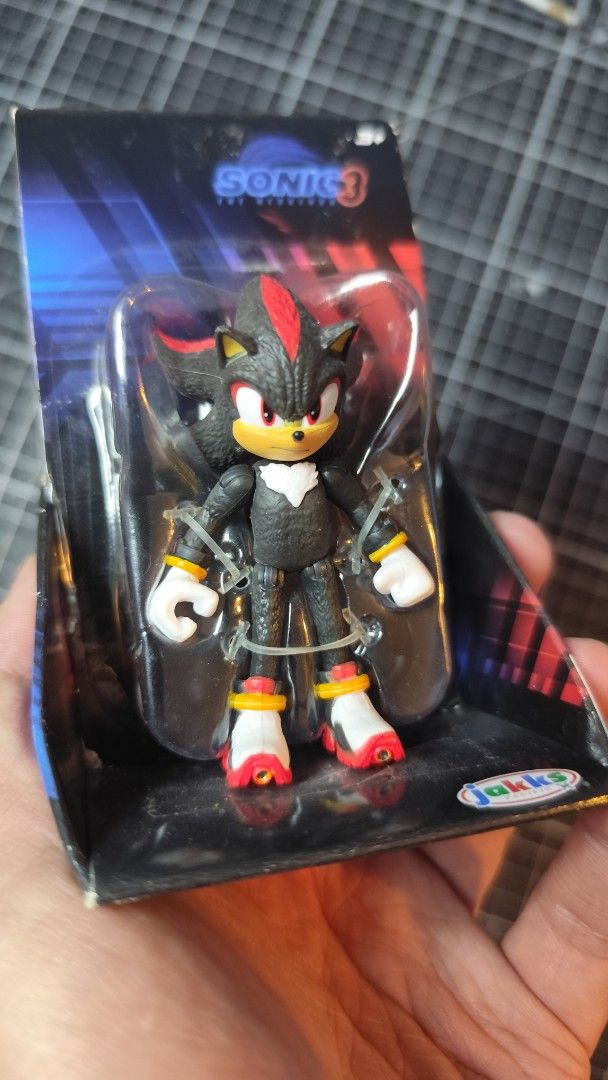 Jakks Pacific Sonic 3 Shadow Action Figure (Category: Figurines & Statues) located in Quezon City. Submitted by darkworkx (Listing ID 1429106068, Image 3). Description: Brand New Shadow Sonic 3" Price is fixed to 800..