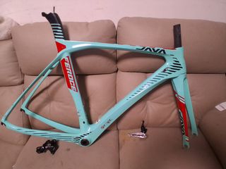 （分類：）位於 。 由 louis.0721 提交（商品編號 1429160928，圖片 1）。簡介： 。