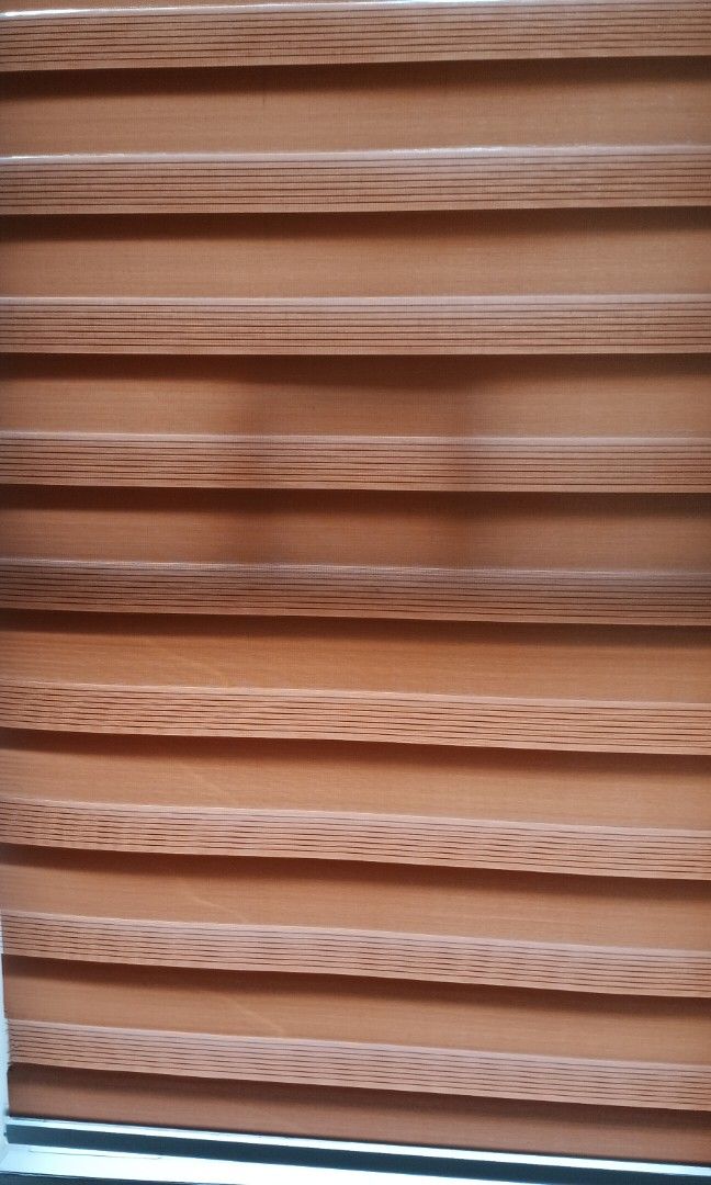 Korean blinds (Category: Curtains & Blinds) located in Pasig City. Submitted by armontojojr (Listing ID 1428992572, Image 2). Description: 4 pcs. good condition.size 100cm width and 160cm height. color brown. complete with bracket..