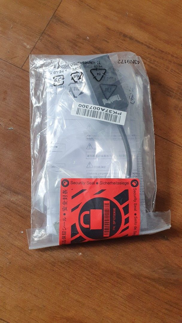 Lenovo Adapter - Brand New468024091466813442