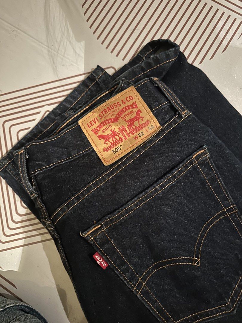 Levi's 505 Jeans W32 (Category: Jeans) located in Santa Rosa. Submitted by dfinds (Listing ID 1429136354, Image 1). Description: .