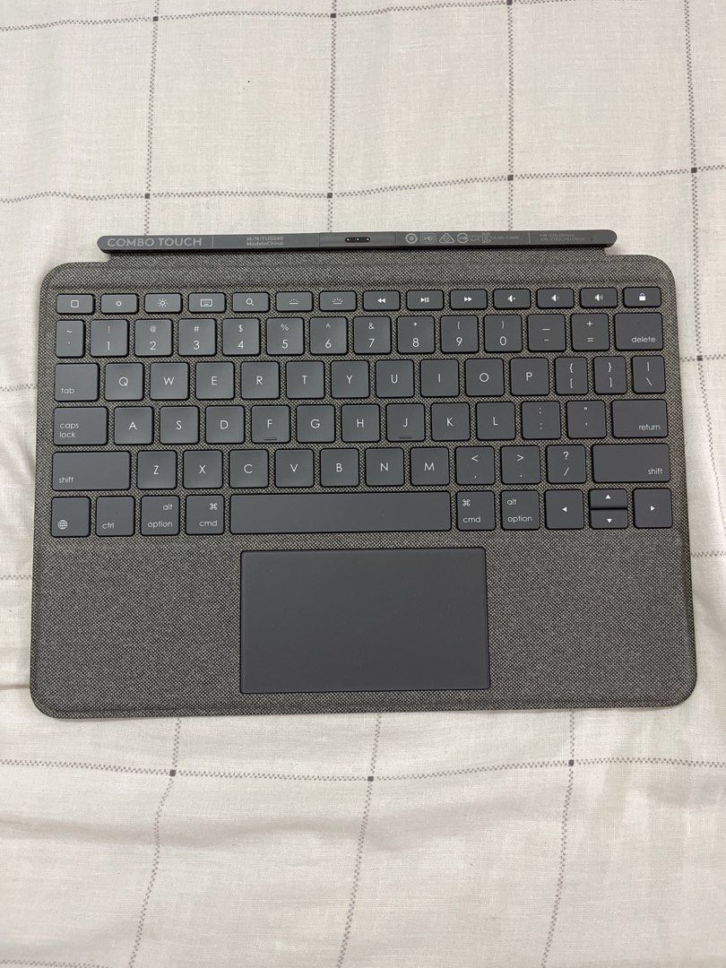 Logitech Combo Touch Keyboard, Computers & Tech, Parts & Accessories ...