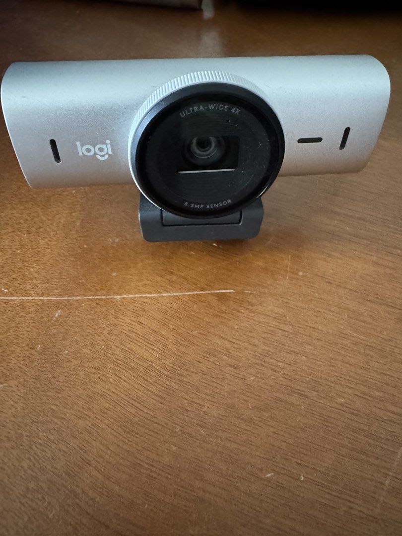 Logitech Mx Brio (Category: Webcams) located in Pasay City. Submitted by pebersole (Listing ID 1429050338, Image 1). Description: Logitech MX Brio Ultra HD 4K Webcam Selling Logitech MX Brio, a premium 4K webcam with excellent image quality. Ideal for work‑from‑home, online meetings, teaching, or content creation. Features: Ultra HD 4K video AI image enhancement and HDR Strong low‑light performance Dual noise‑reducing microphones Show Mode for pr