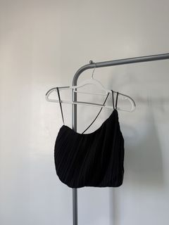 (Category: ) located in . Submitted by hello.wearagain__ (Listing ID 1429117439, Image 1). Description: .