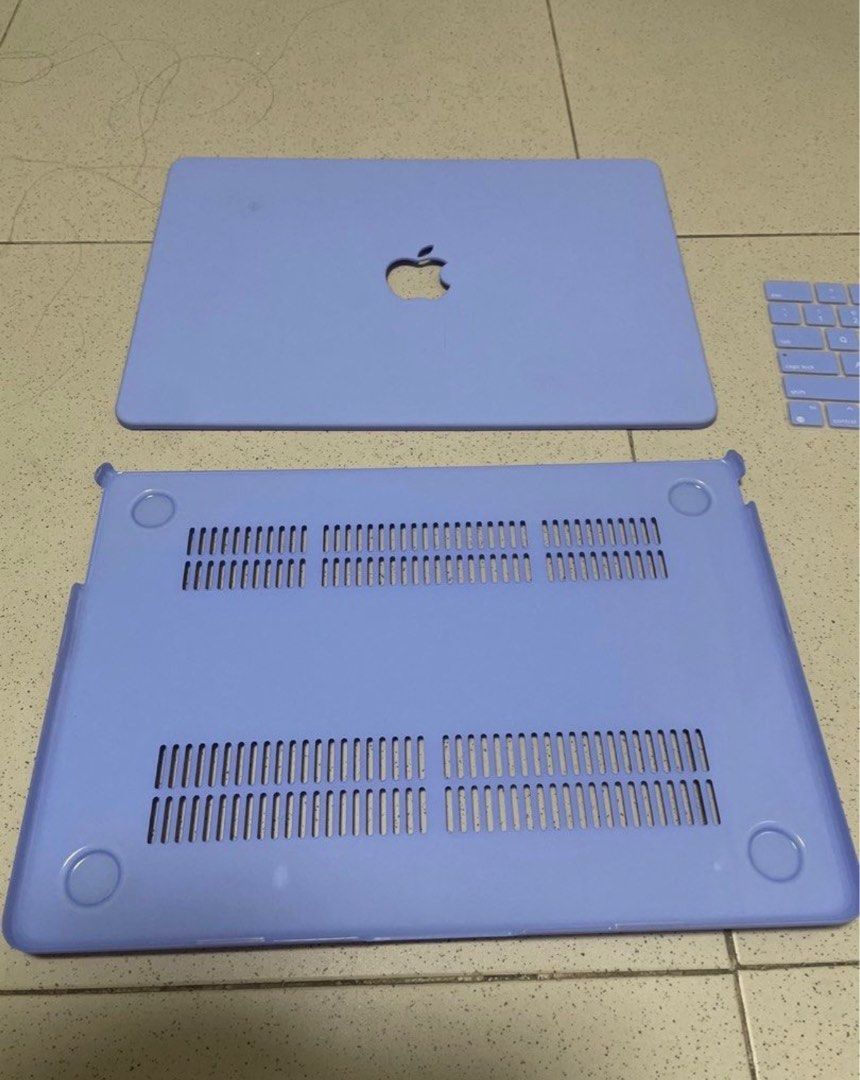 MacBook Pro Case and Keyboard Cover - Lavender set412330679494912002