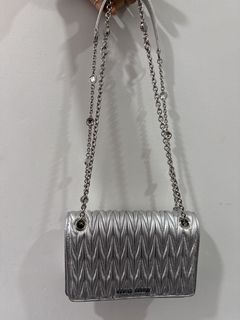 （分類：）位於 。 由 find.the.treasure 提交（商品編號 1429018958，圖片 1）。簡介： 。