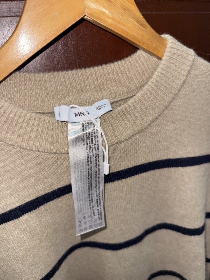 M@NGO Marina Sweater in Beige (Category: Coats, Jackets and Outerwear) located in Binalonan. Submitted by el0011 (Listing ID 1429041408, Image 2). Description: Used once. Medium.