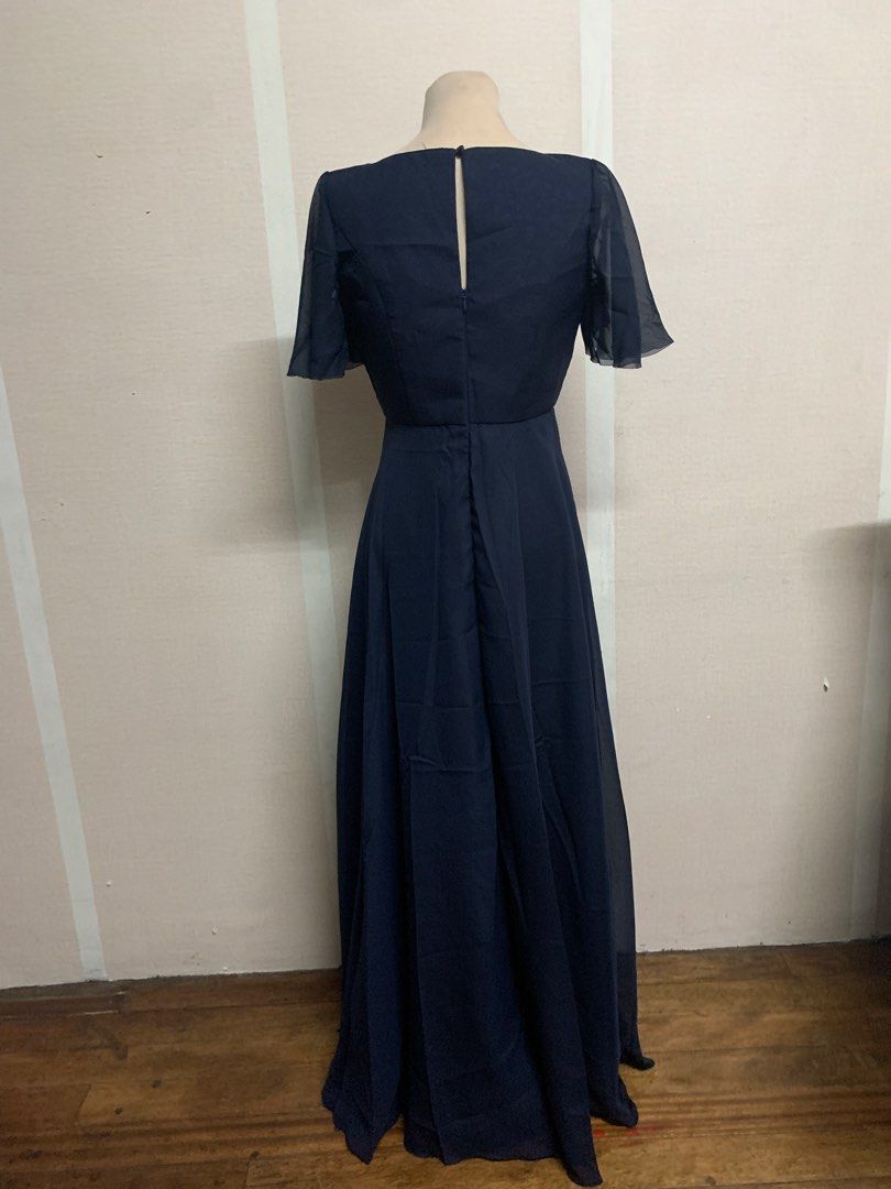 Navy Blue V-Neck Long Dress (Category: Evening dresses & gowns) located in Quezon City. Submitted by thriftythought (Listing ID 1429056105, Image 2). Description: .