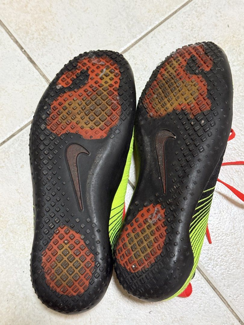 Original Nike Free Hyperfeel Flyknit Running Shoes (Category: Sneakers) located in Mandaluyong City. Submitted by closetinventorysale (Listing ID 1429023310, Image 2). Description: .