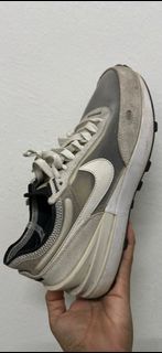 (Category: ) located in . Submitted by ae.stylepreloved (Listing ID 1429043806, Image 1). Description: .