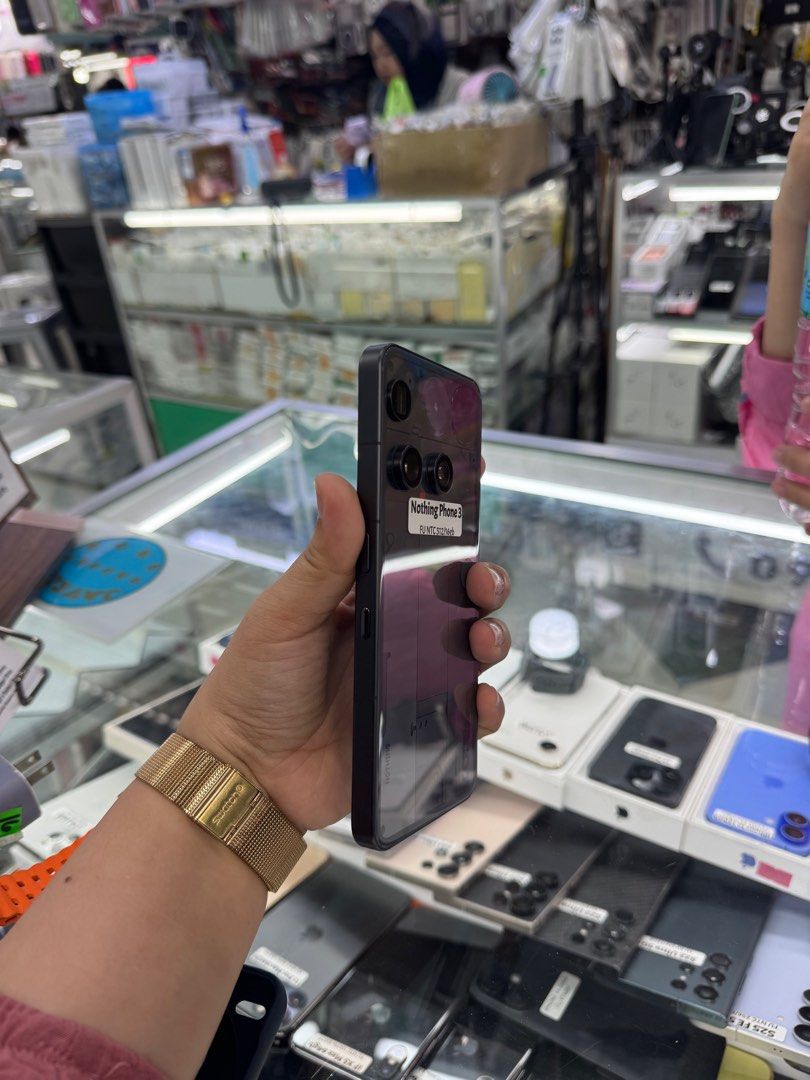 Nothing Phone 3 512gb US Variant No issue Complete (Category: Android Others) located in San Juan City. Submitted by javedsgadgetshop (Listing ID 1429032018, Image 2). Description: INSTALLMENT OPTIONS : SPAY LATER / GGIVES / CREDIT CARD! WE BUY AND SELL SO PWEDE MAGBINTA OR SWAP ! Quick Specs : 💵 Nothing Phone 3 •512gb •US Variant •Good batt health •Factory Unlock •98% Smoothness •No hidden issue | No Repaired •100% Authentic | Not Refurbished •