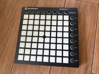 Novation Launchpad MIDI 控制器447874276063989760
