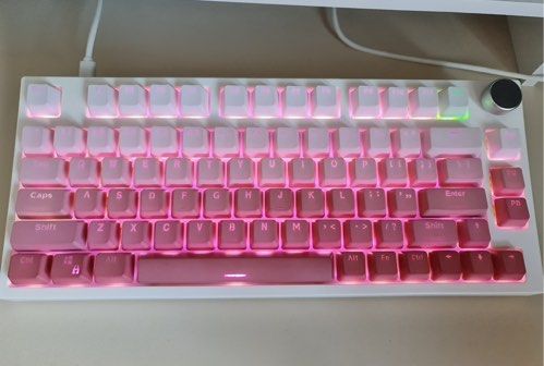 Ombre Pink PBT Keycaps Shine Through