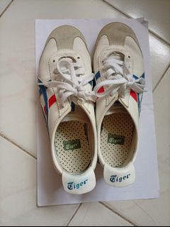 （分類：）位於 。 由 llias 提交（商品編號 1429069493，圖片 1）。簡介： 。