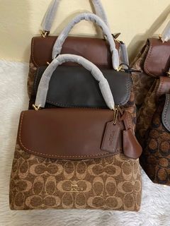 (Category: ) located in . Submitted by ellastore (Listing ID 1429132113, Image 1). Description: .