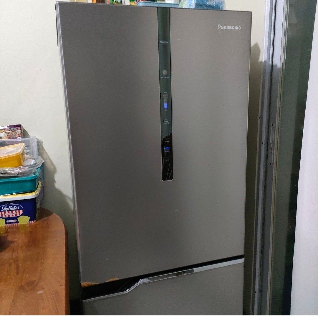 Panasonic Econavi Ref inverter (Category: Refrigerators and Freezers) located in Manila. Submitted by rach0122 (Listing ID 1429089867, Image 2). Description: check photos for your reference. with minimal signs of usage. (bump & scratches) all in good condition. no issue.
