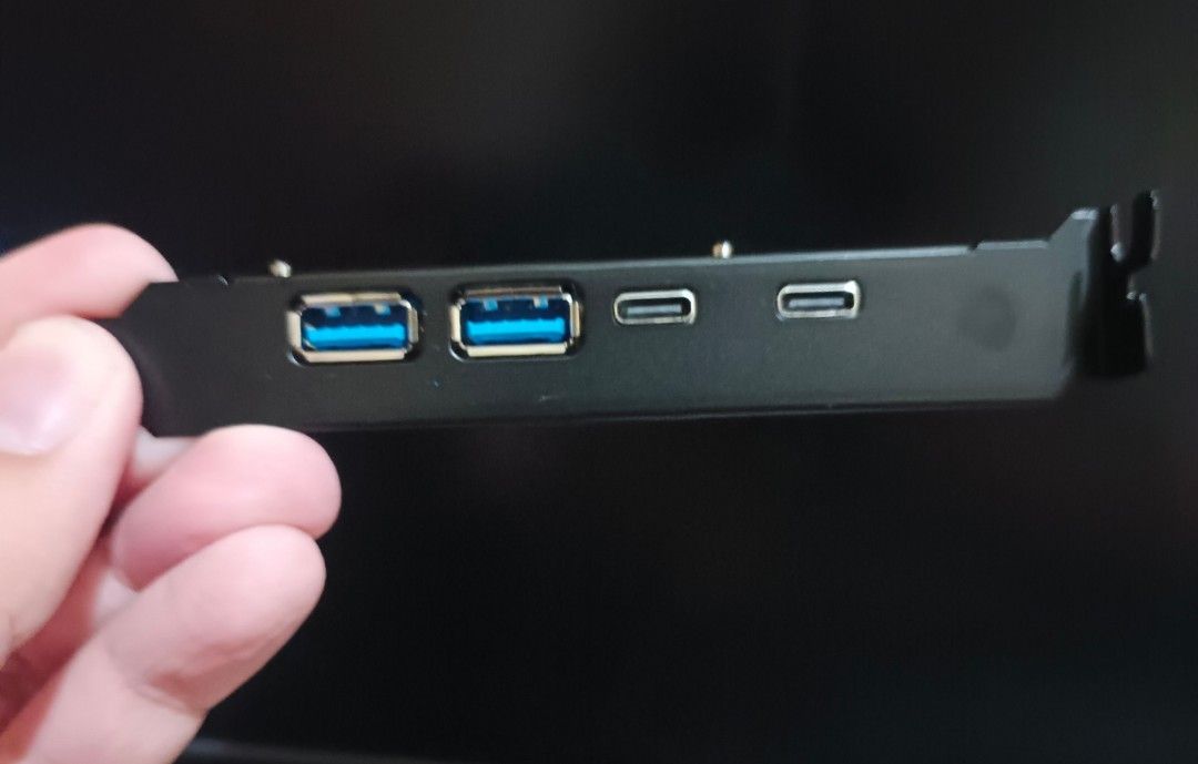 PCIE 3.0/4.0 x1 USB Type-C Adapter Card (Category: Computer Parts) located in Leyte. Submitted by yun.jin (Listing ID 1429018582, Image 2). Description: FREE Shipping to anywhere in the Philippines! USB-C offers speeds of up to 800MB/s when using an external SSD enclosure (theoretically doubled when using a PCIE 4.0 slot, but I never tested that) NOTE: This is a full-height PCIE card, there is no low-profile bracket for this one. RFS: Got a bette