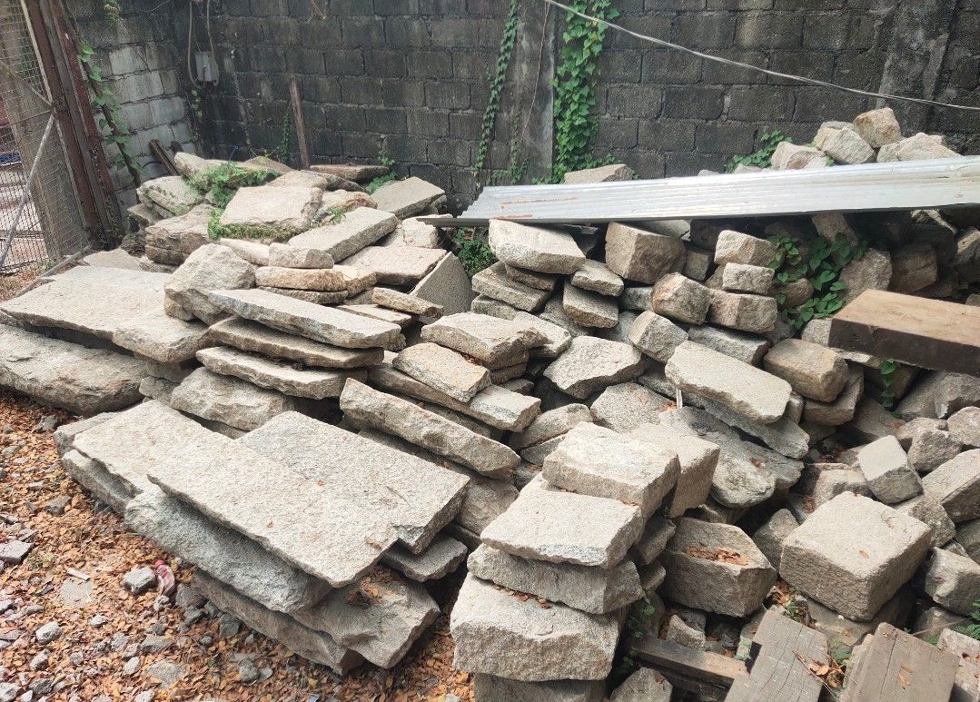 Piedra china Granite Stones for Construction (Category: Construction & Building Materials) located in Quezon City. Submitted by jhanjhan23 (Listing ID 1428994350, Image 2). Description: piedra china for sale assorted size lahatan kuha nasa 2 truck forward estimated loc pantok binangonan call me 09568800856.