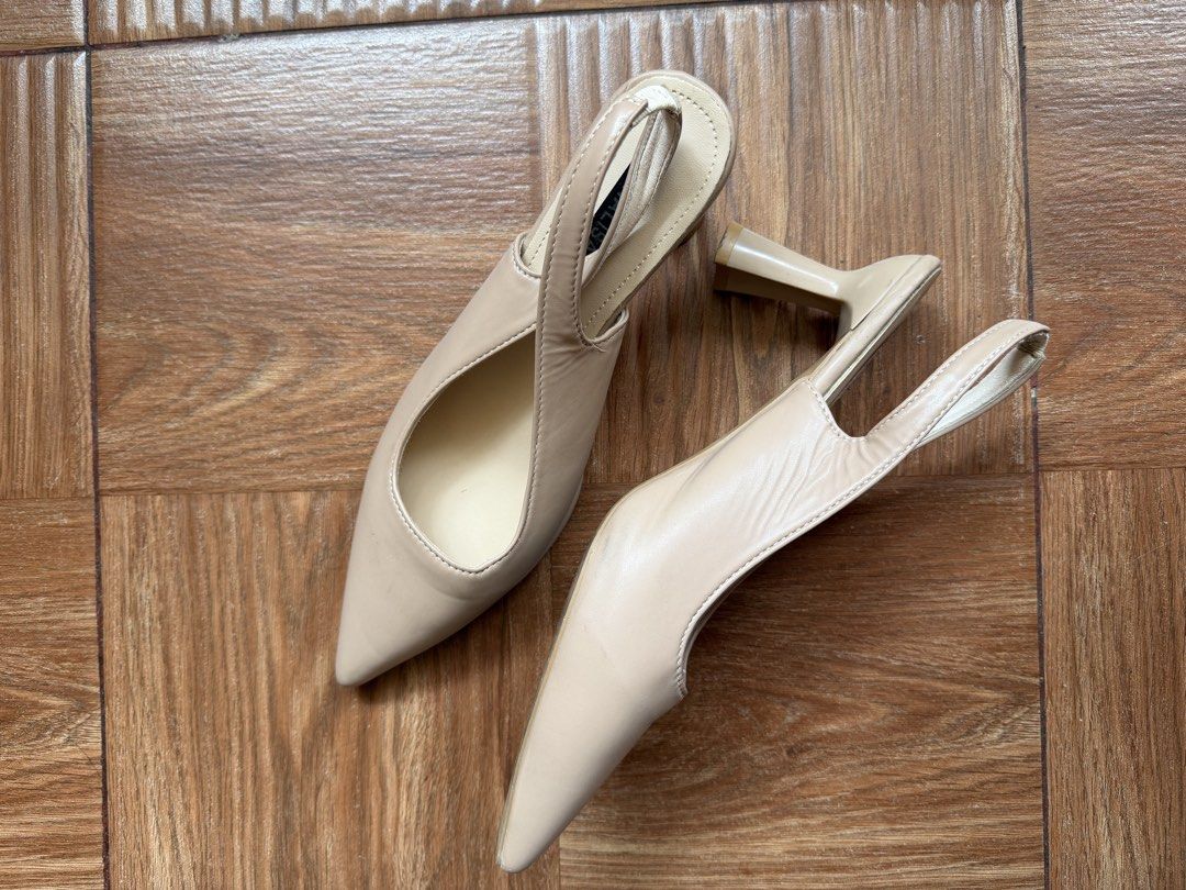 Pointed Slingback Heels (Category: Heels) located in Mandaluyong City. Submitted by cartmaxxing (Listing ID 1429012201, Image 2). Description: Pointy heels for work Used twice Size 39.
