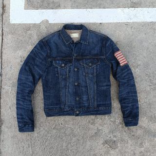 (Category: ) located in . Submitted by thrift.riders (Listing ID 1429131243, Image 1). Description: .