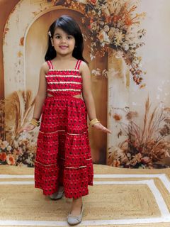 (Category: ) located in . Submitted by nivikitty_babyandkidswear (Listing ID 1429076705, Image 1). Description: .