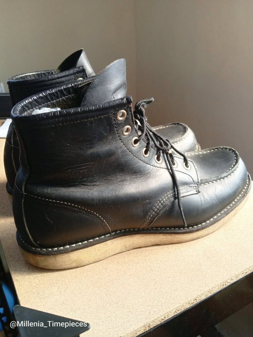Red Wing 8130 Black Moc Toe Boots (Category: Boots) located in Manila. Submitted by alyssamae01 (Listing ID 1429118197, Image 3). Description: Redwing Size 8 Mens Well used.