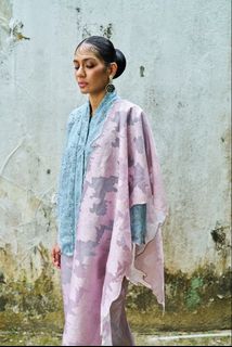 (Category: ) located in . Submitted by closet.atelier (Listing ID 1429063241, Image 1). Description: .