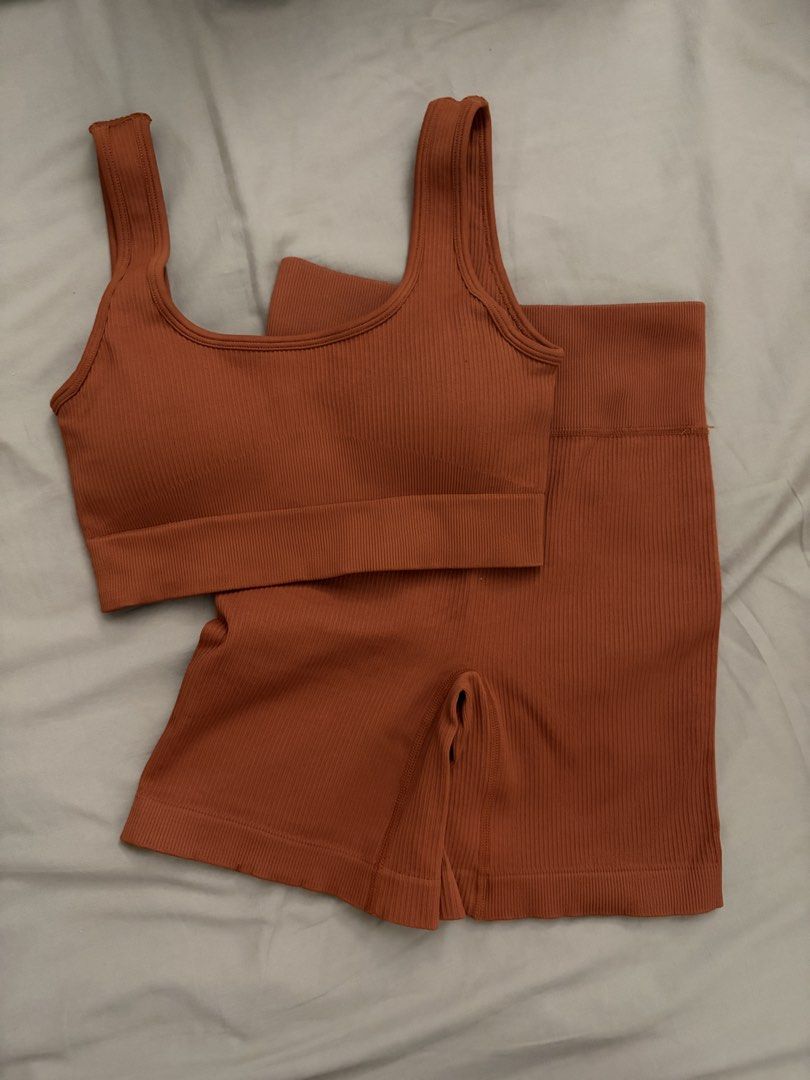 Ribbed yoga gym set activewear (Category: Activewear) located in Taguig. Submitted by hiporkchop (Listing ID 1429158627, Image 1). Description: Color: Orange Size: S to M Almost never used..